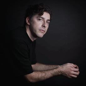 Assalto al botteghino: a Taranto il "tutto esaurito" per l'Art di Michele Riondino