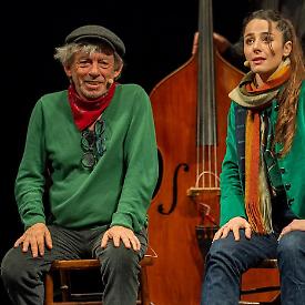 "Stand up con psicologa": la terapia scenica di Rossi e Gabanella sbarca in Puglia