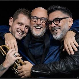 Note di solidariet&agrave; a Taranto