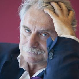 Taranto ospita Paolo Crepet: viaggio nei labirinti del pensiero libero