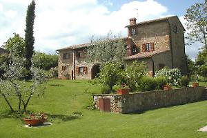 Agriturismi pugliesi, record di presenze per il ponte del 2 giugno: tra natura, cibo e borghi storici