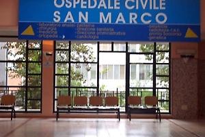 Cup chiuso all’ospedale San Marco, esplode la protesta: “Servizio essenziale lasciato scoperto”