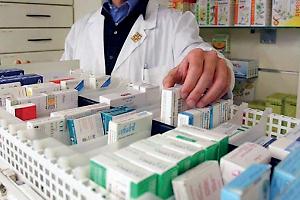 Psicofarmaci e antidolorifici sotto assedio: allarme per l’uso improprio e le ricette false