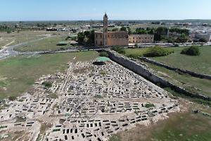 Il mistero di Archidamo III riaccende il dibattito: dov’è la tomba del re spartano morto a Manduria?