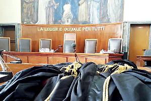 Dodicenne abusata a Taranto, i docenti: “Serve un’educazione ai diritti umani fin dalla primaria”