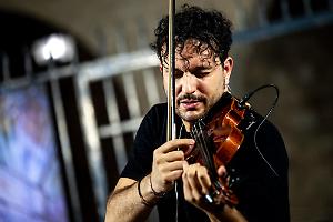 Bari: il violinista Francesco Greco inaugura il Ya Salam Festival