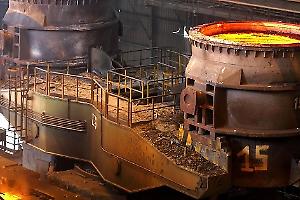 Ex Ilva, sfiorata l'ennesima tragedia: operaio ferito e cedimenti nello stabilimento