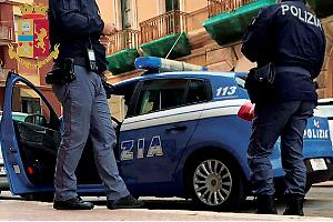 Sorpreso mentre forza un’auto in sosta, 57enne finisce in carcere