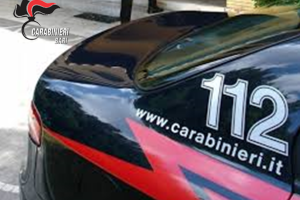 Imprenditore aggredito nel parcheggio dell’azienda, banda fugge con auto e preziosi