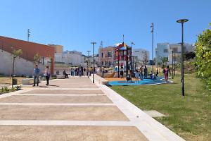 Inaugurato il “Parco per tutti” di Torre a Mare, un’oasi verde sul mare dopo 20 anni di attesa. Le foto