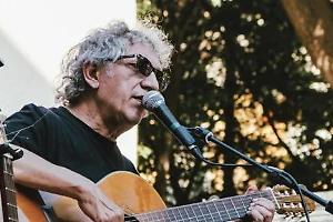 Eugenio Bennato: Nardò palcoscenico della sua "Musica del mondo"