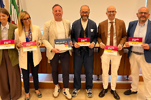 Torna “Conversazioni dal Mare”, il festival letterario che unisce cultura, bellezza e impegno civile