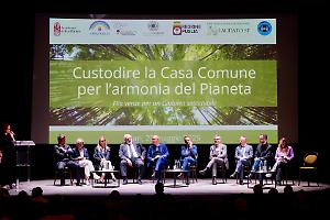 Ambiente, giustizia e giovani: al Kursaal si è parlato di futuro e responsabilità comune. Le foto