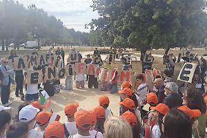 Giovanni Falcone ricordato nel giorno dell'inaugurazione del giardino dedicato a Peppino Impastato. Le foto