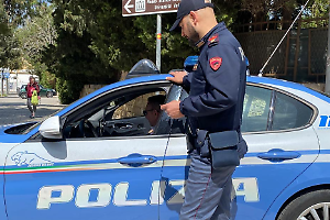 Spari per gelosia: arrestato per tentato omicidio. La vittima fu abbandonata al Vito Fazzi