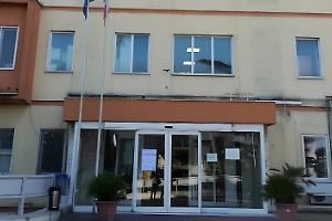 Auto a metano esplode mentre era in movimento: ustionato un uomo