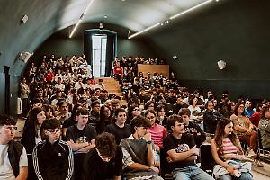“Nuove Frequenze” chiude in festa: nasce una comunità di giovani lettori. Le foto