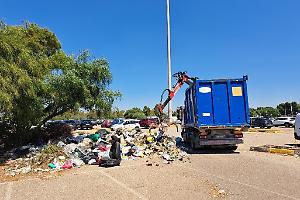 Rifiuti e degrado alla portineria del siderurgico, il Consorzio Asi: "Ora tolleranza zero". Le foto