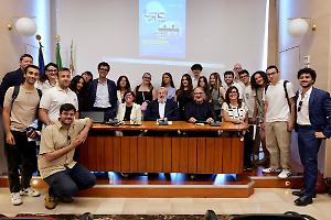 Sconti sui trasporti per 35.000 studenti: la Regione Puglia stanzia oltre 11 milioni