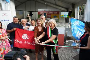 Grande festa con la cultura del Mediterraneo tra sapori, tradizioni e natura. Le foto
