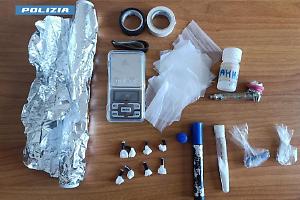 Cocaina nascosta in un pennarello: denunciata una coppia