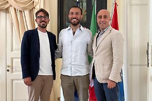 Dalla festa a Palazzo di città alle bombe nella Striscia di Gaza, l’appello disperato del tarantino Gennaro Giudetti