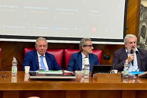 "Vogliono che Bitetti debba dire ai tarantini che dovranno sopportare ancora anni di sacrifici, con impianti inquinanti"