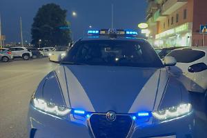 Tentano di smontare scooter rubato a due passi da Villa Peripato: denunciati tre minori