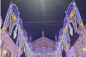 Statte indossa il vestito migliore per la festa della Madonna del Rosario. Le foto