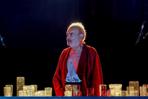 Andrea Tidona torna in teatro: a Taranto è l'Agamennone "umanissimo" di Ritsos