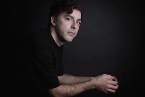 Assalto al botteghino: a Taranto il "tutto esaurito" per l'Art di Michele Riondino