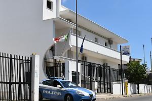 Furiosa discussione tra madre, padre e figlio: 22enne arrestato per maltrattamenti in famiglia ed estorsione