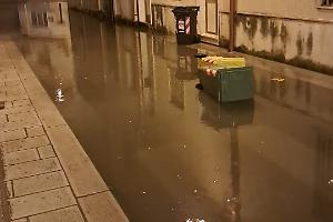 La bomba d'acqua fa chiudere la parrocchia della Madonna del Rosario. Il video