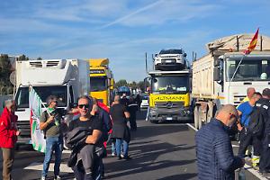 Ex Ilva, “Il Governo non deve abbandonare i lavoratori dell’indotto”