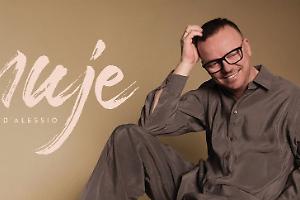 Gigi D’Alessio sceglie Molfetta per l’unica tappa pugliese del firmacopie