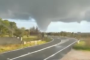 Tromba d’aria, danni tra San Pietro in Bevagna e Bosco Cuturi. Il video