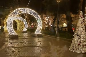 Natale a Martina Franca: l'incanto di "Lumiere" accende la Città della Valle d'Itria