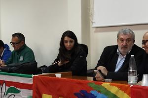 Ex Ilva, Emiliano: “Serve un intervento diretto di Palazzo Chigi per garantire il rilancio”. Il video