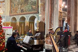 Raffinate atmosfere natalizie al SS. Crocifisso