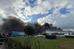Incendio al Terminal Puglia, vigili del fuoco al lavoro da oltre 30 ore
