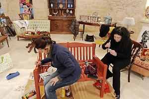 Arriva la Panchina Rossa dedicata a Elisa Claps. Le foto