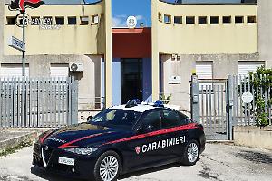 Cocaina in casa, blitz dei Carabinieri: arrestata una ragazza di 19 anni