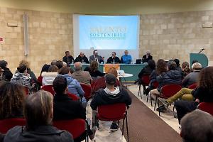 Pale alte 200 metri nel Salento, scontro sull’eolico “Lecce”