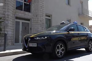 Anziano raggirato, sequestrati 150 mila euro: coinvolti il fratello e suoi familiari