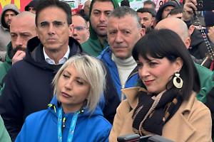 “Non possiamo restare in silenzio, senza un piano industriale e senza garanzie per i lavoratori”