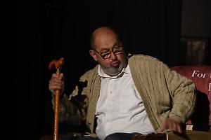 "Rosso Primitivo": Il cuore di Taranto batte al Padre Turoldo