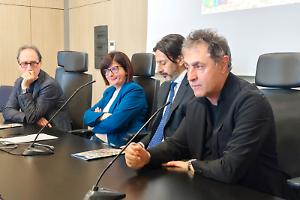 Raccolta differenziata, la Regione punta sui bambini: al via il progetto nelle scuole. Le foto