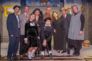 “Questi fantasmi”: a Carosino rivive la magia di Eduardo