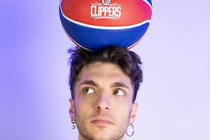 Cristiano Cosa a Taranto: il tour 2026 fa tappa allo Spazioporto