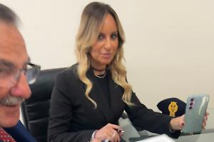 Rinnovato il protocollo contro suicidi e violenze. Le foto